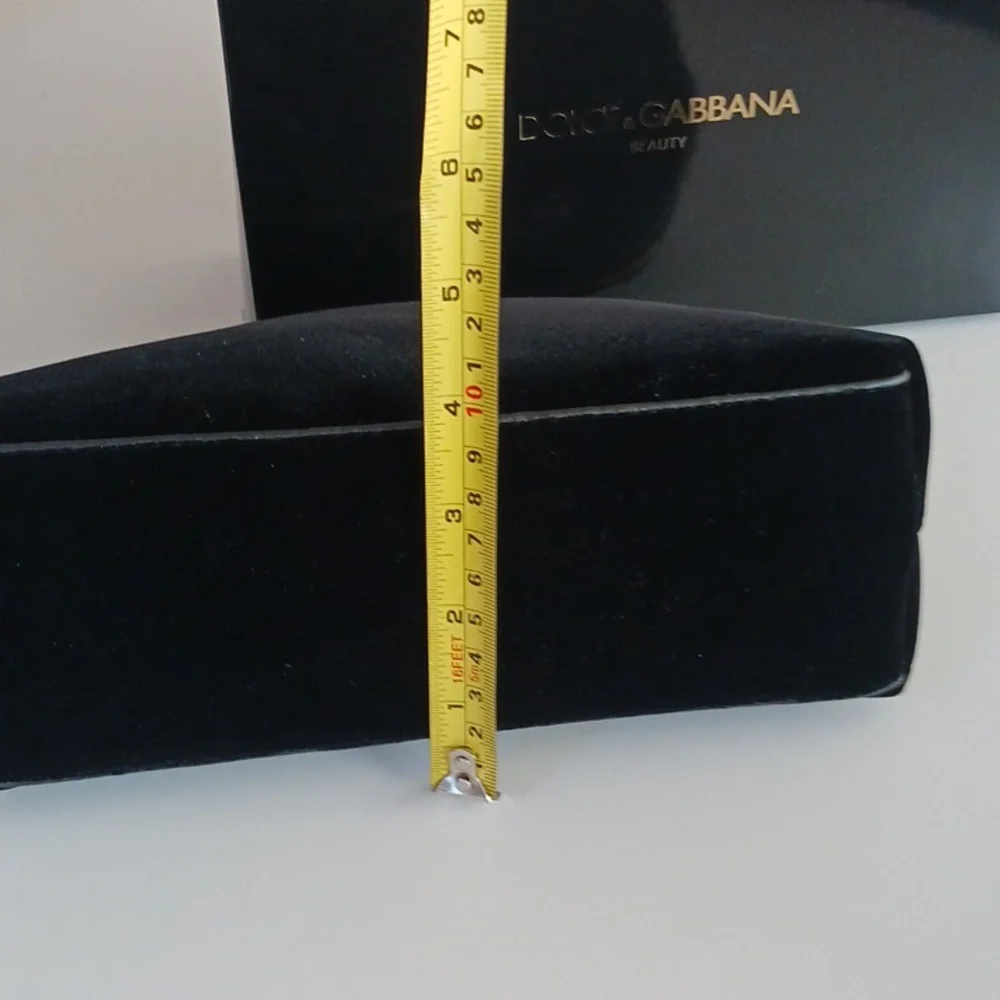 NWOT Dolce & Gabbana Cosmetic Bag - Picture 8 of 9